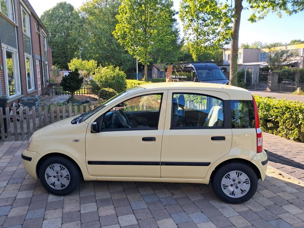 Fiat Panda 1.2 44KW 60PK 2009 Geel, Auto's, Voorwielaandrijving, Stof, 1242 cc, Overige kleuren