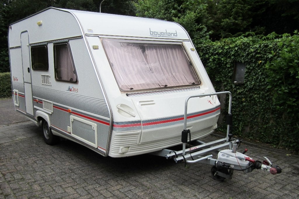 caravan Beyerland Sprinter 390-D, Caravans en Kamperen, Caravans, Standaardzit, Omvormbare zithoek, 750 - 1000 kg, Particulier
