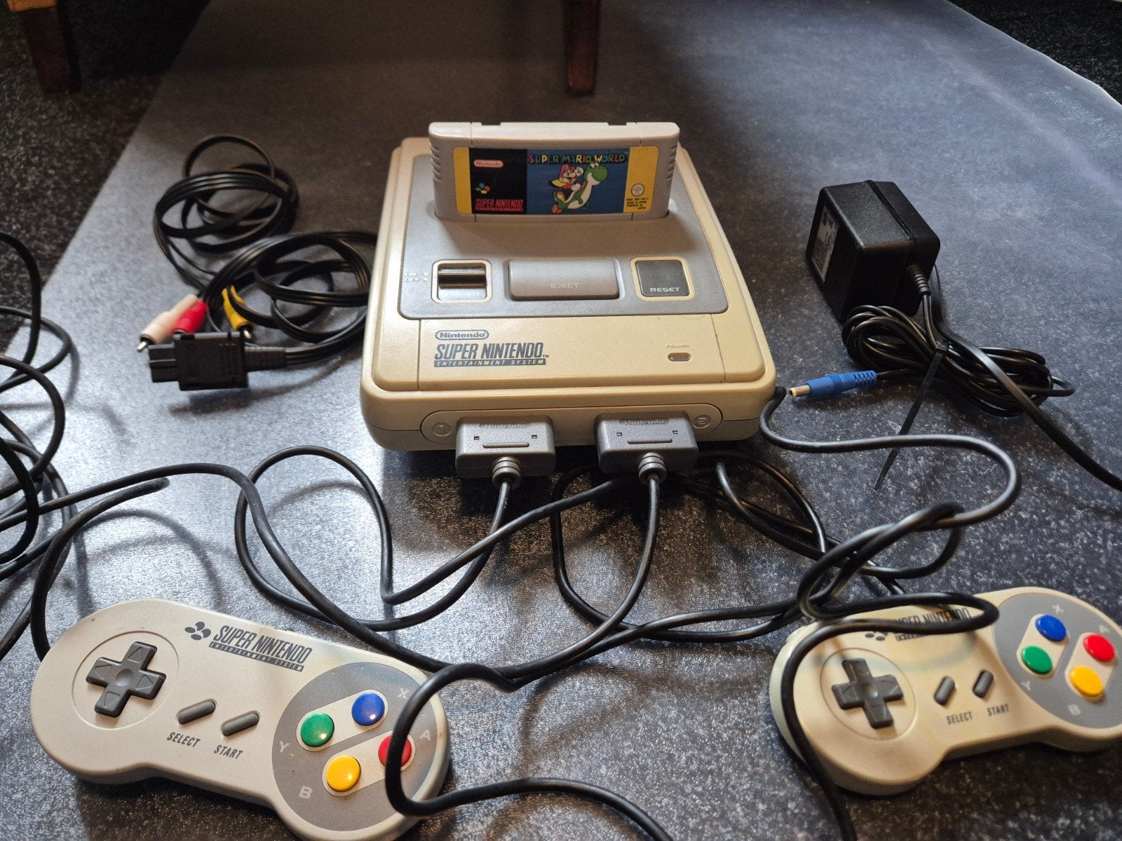 super Nintendo 1 chip, Spelcomputers en Games, Spelcomputers | Nintendo Super NES, Ophalen of Verzenden, Zo goed als nieuw, Met 2 controllers
