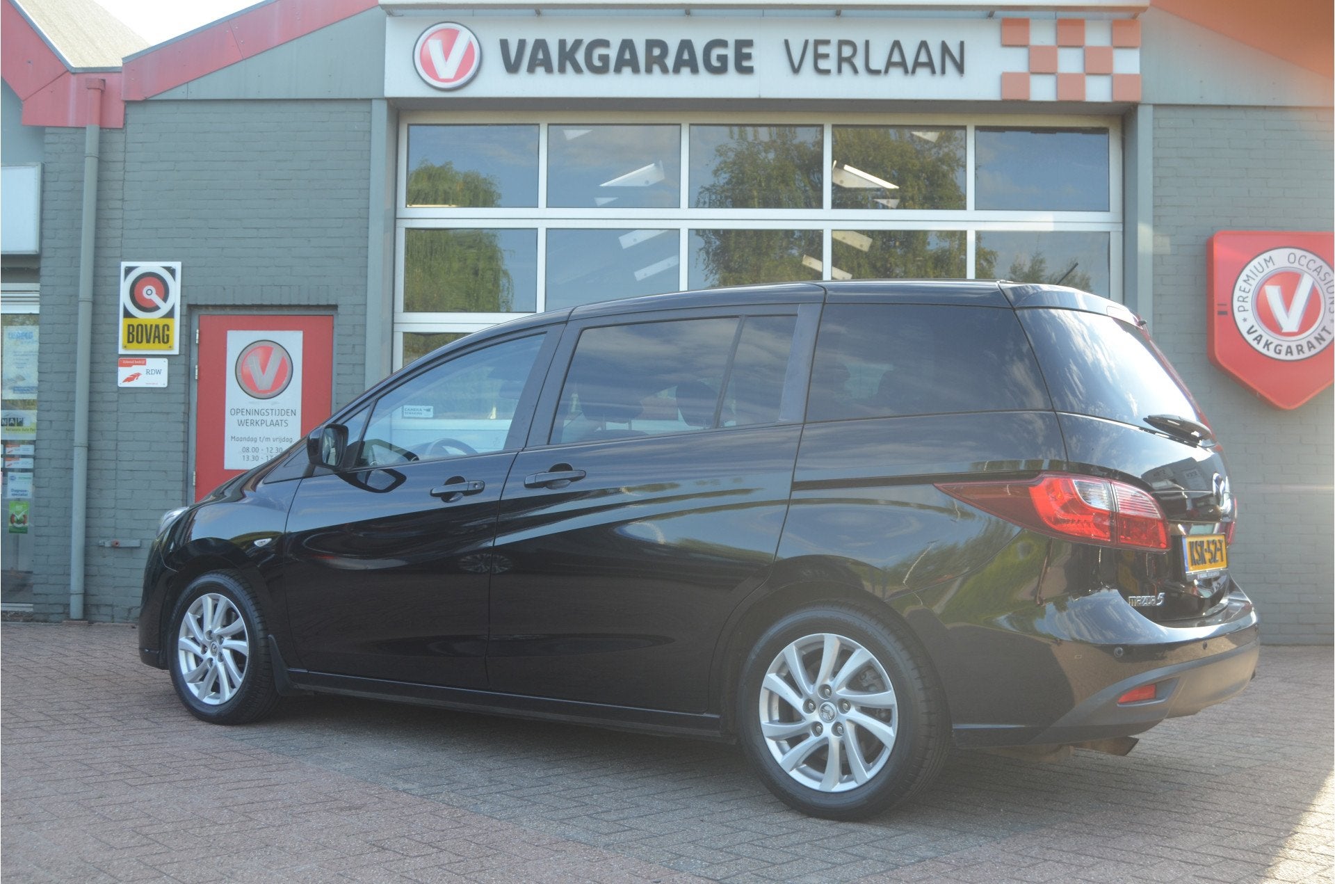 Mazda 5 2.0 TS 12 maanden gar. dakdragers. (bj 2012), Auto's, Voorwielaandrijving, Gebruikt, 4 cilinders, 7 stoelen