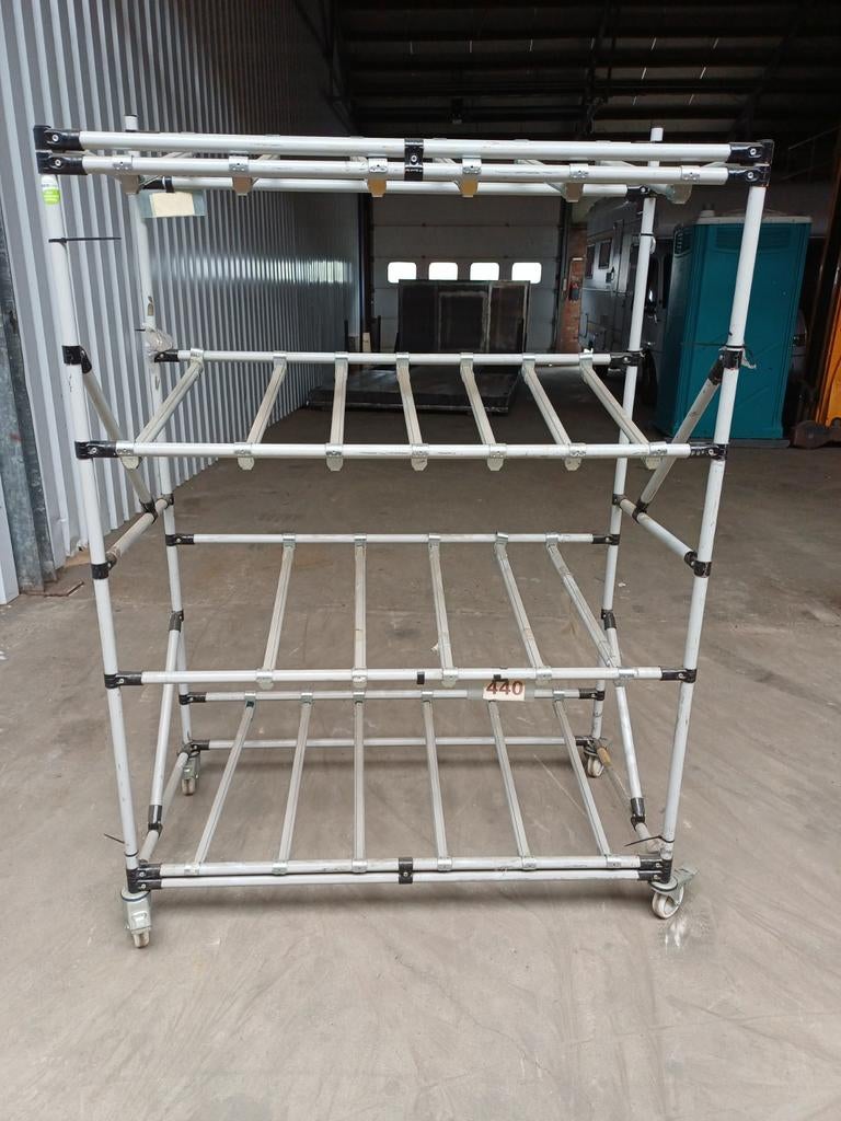 Uitstal wagen, Ophalen