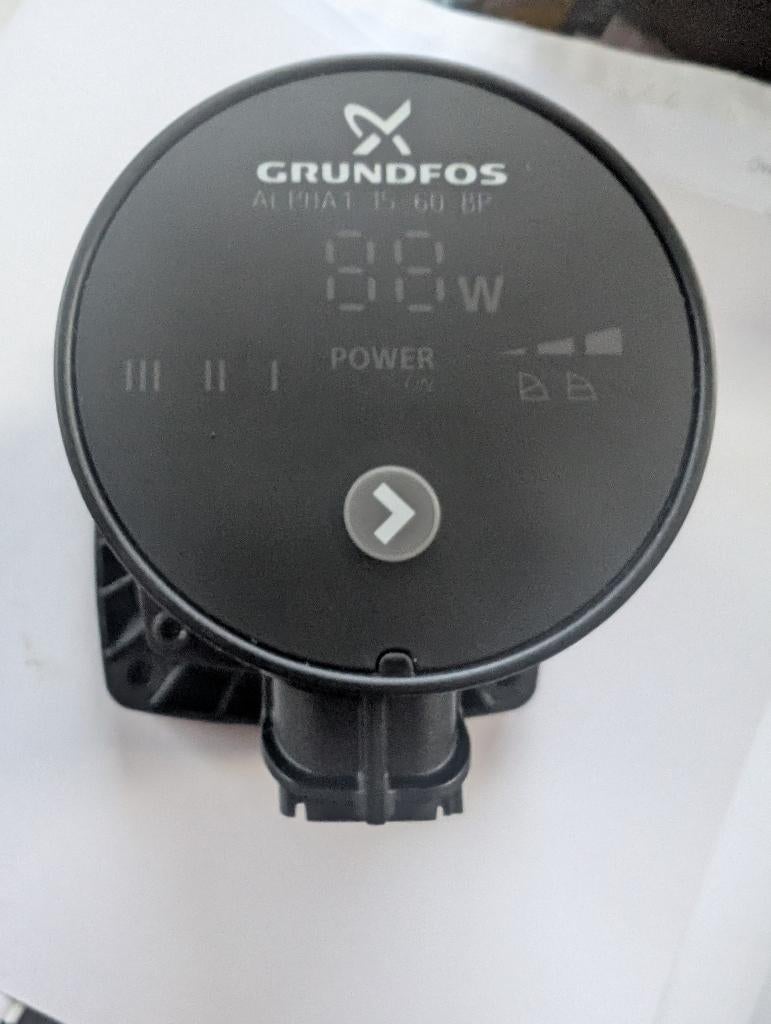 Nieuwe Grundfos Alpha 1-B – nooit gebruikt, Doe-het-zelf en Verbouw, Verwarming en Radiatoren, Minder dan 30 cm, Hoog rendement (Hr)