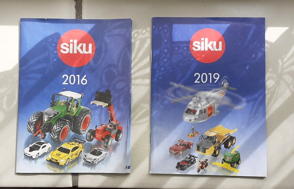 Siku catalogussen, Ophalen of Verzenden, Zo goed als nieuw