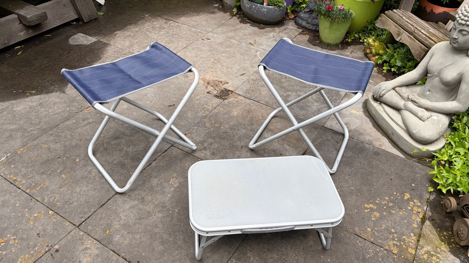Westfield Outdoor vouwkrukjes en bijzettafel, Caravans en Kamperen, Kampeermeubelen, Ophalen, Zo goed als nieuw, Campingmeubel-accessoire