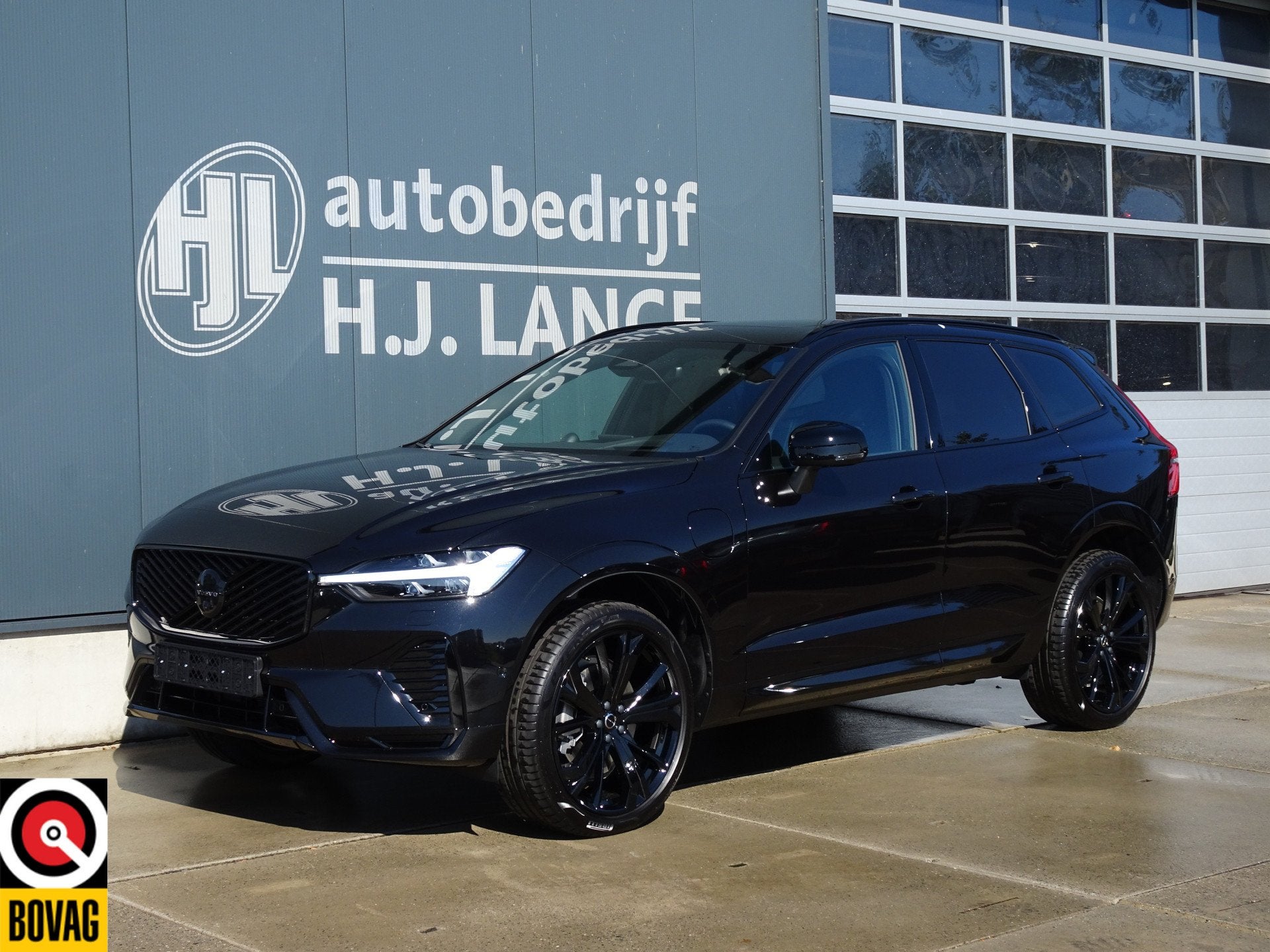 Volvo XC60 2.0 T8 Plug-in Ultra Black Edition alle opties!, Auto's, Automaat, 12 maanden, Gebruikt, 4 cilinders