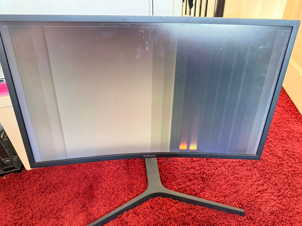 Samsung C27HG70QQ 27 inch Curved Monitor - DEFECT, Ophalen, 101 t/m 150 Hz, Curved, VA