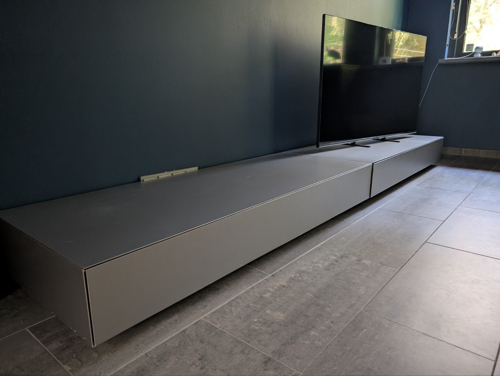 Pastoe Vision lage ladekast & twee zwevende planken, Ophalen, Gebruikt, 200 cm of meer, Minder dan 100 cm