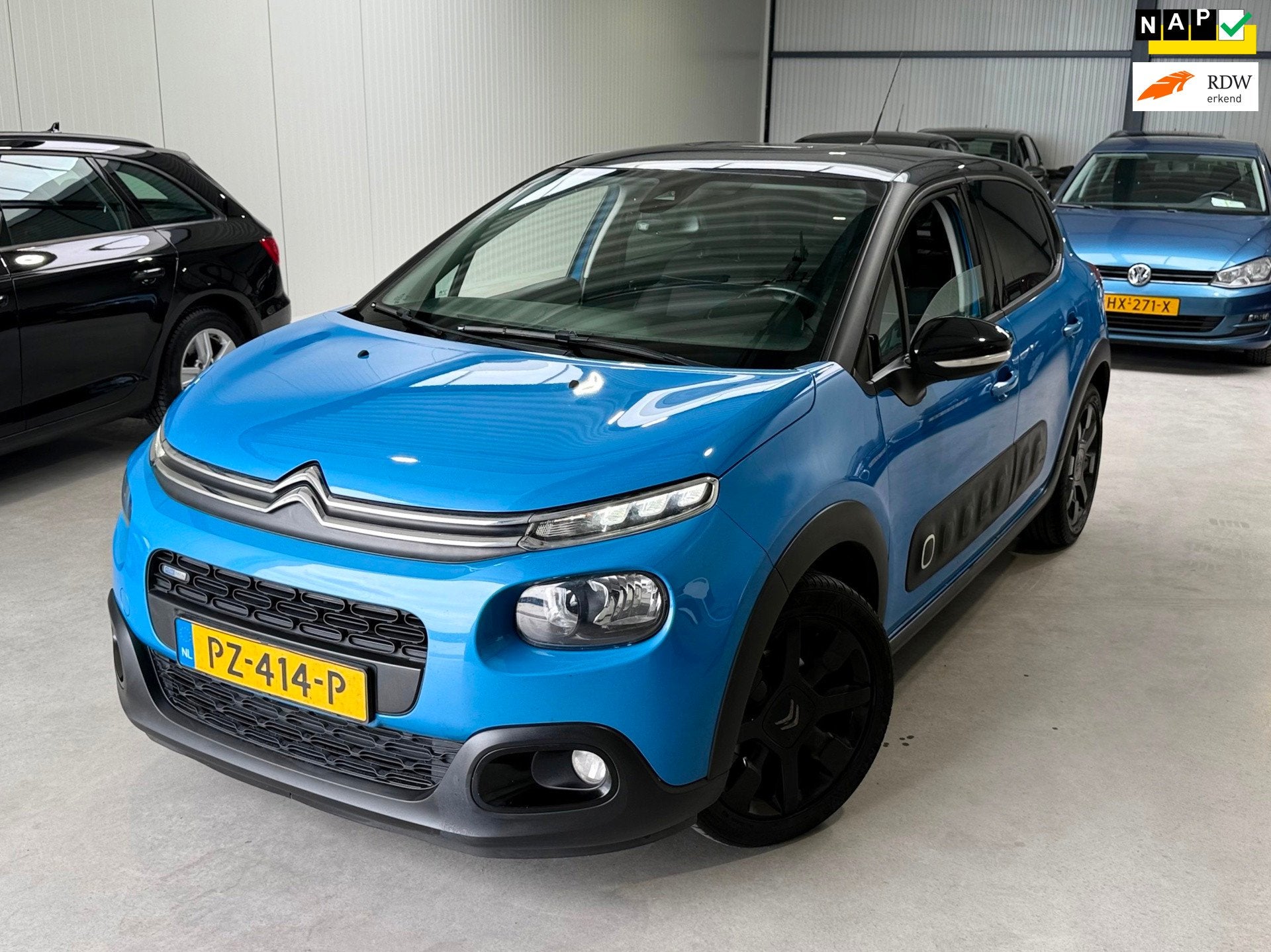 Citroen C3 1.2 Shine Rookt blauw verbruikt olie, Auto's, Citroën, Euro 6, 1199 cc, 450 kg, Origineel Nederlands