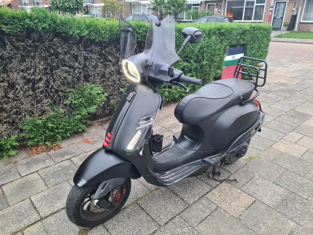 Vespa Sprint Scooter Vespa Sprint 2019, Ophalen, Gebruikt, Benzine, Vespa