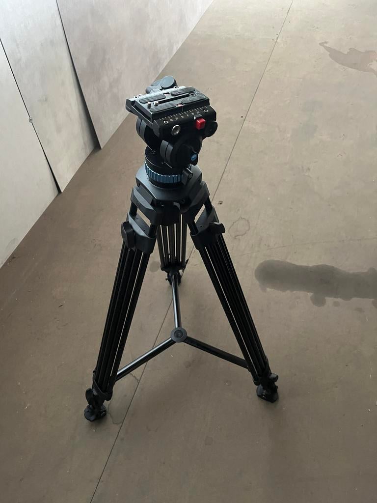 Sirui SH15 statief met balhoofd, Audio, Tv en Foto, Fotografie | Statieven en Balhoofden, Gebruikt, 150 tot 175 cm, Met balhoofd