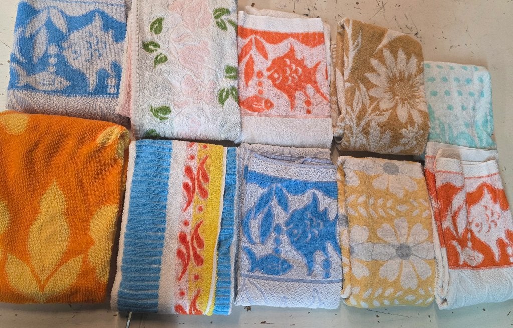 2482 Set 10 vintage handdoeken bonte mix bloemen retro swiet, Ophalen of Verzenden, Gebruikt, Handdoek