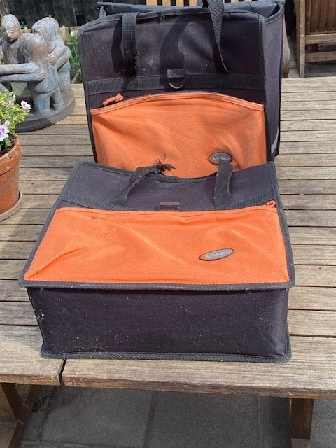 2x enkele fietstassen- Zwart/Oranje, Fietsen en Brommers, Fietsaccessoires | Fietstassen, Ophalen, Gebruikt, ActiveGear