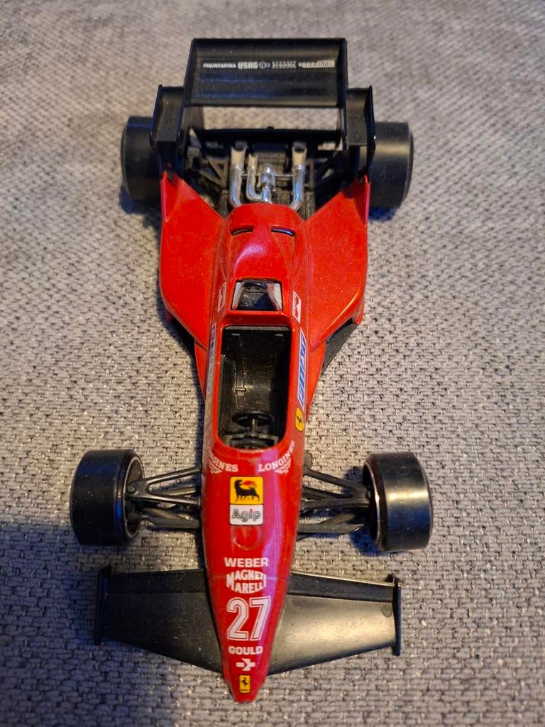 Michele Alboreto Ferrari 126C4 #27 formule 1 1984 1:24, Hobby en Vrije tijd, Ophalen of Verzenden, Gebruikt, Auto, Overige merken