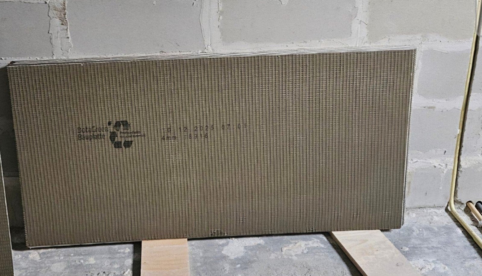 4 stuks WEDI 120x600 en 4mm dik., Ophalen, Zo goed als nieuw, Overige materialen, Minder dan 20 mm
