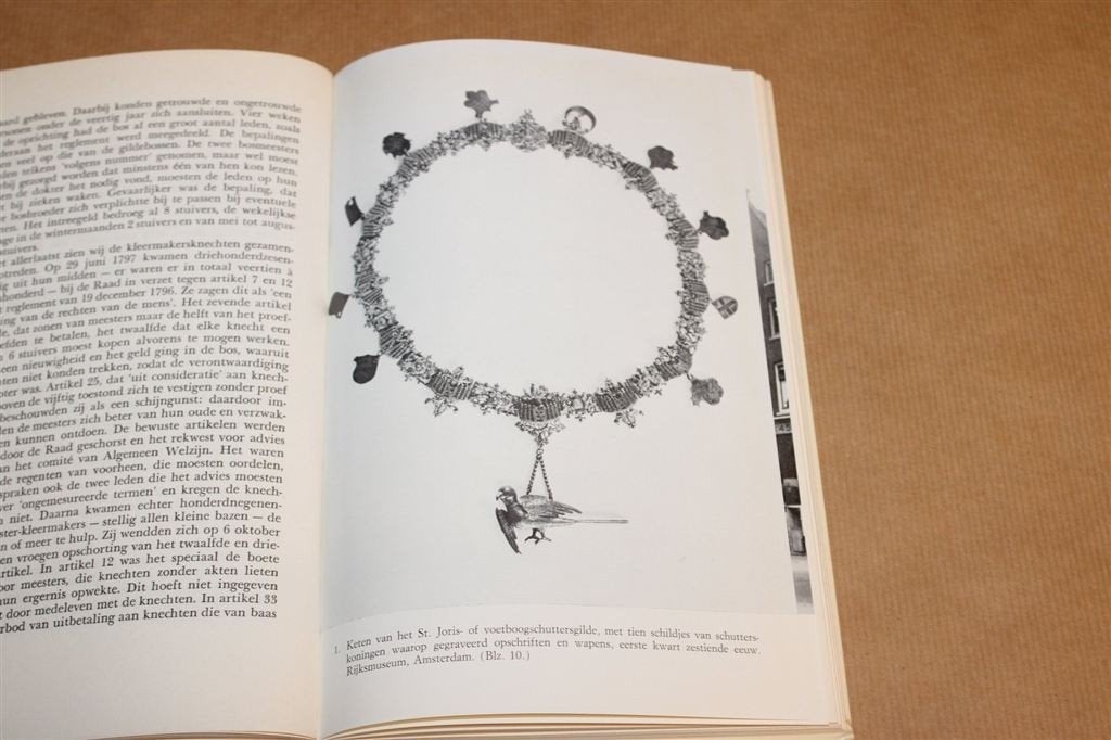 De Gilden — Theorie en Praktijk, Vintage 1965, Ophalen of Verzenden, Gelezen, Europa