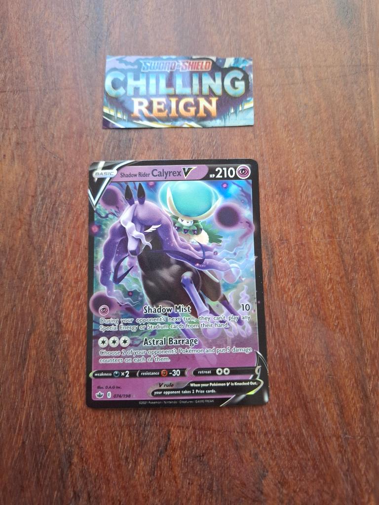 Pokemon Shadow Rider Calyrex V (CRE 74/198)  Chilling Reign, Ophalen of Verzenden, Nieuw, Losse kaart, Foil