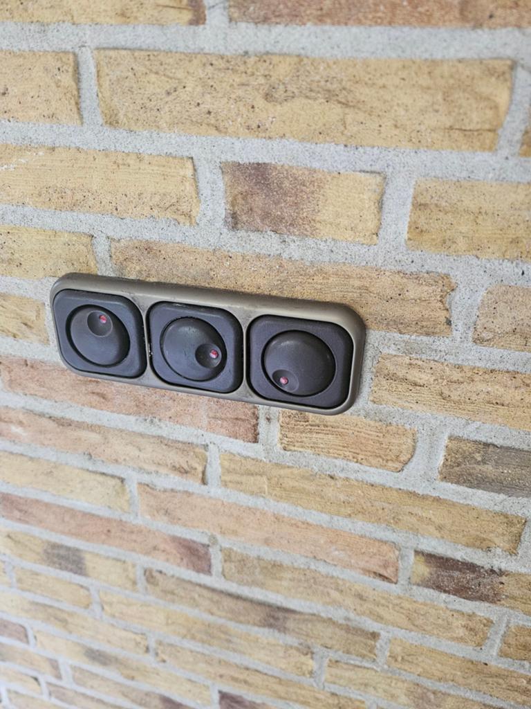 Diverse schakelaars en stopcontacten - Gebruikt, Doe-het-zelf en Verbouw, Elektra en Kabels, Ophalen, Gebruikt, Stopcontact