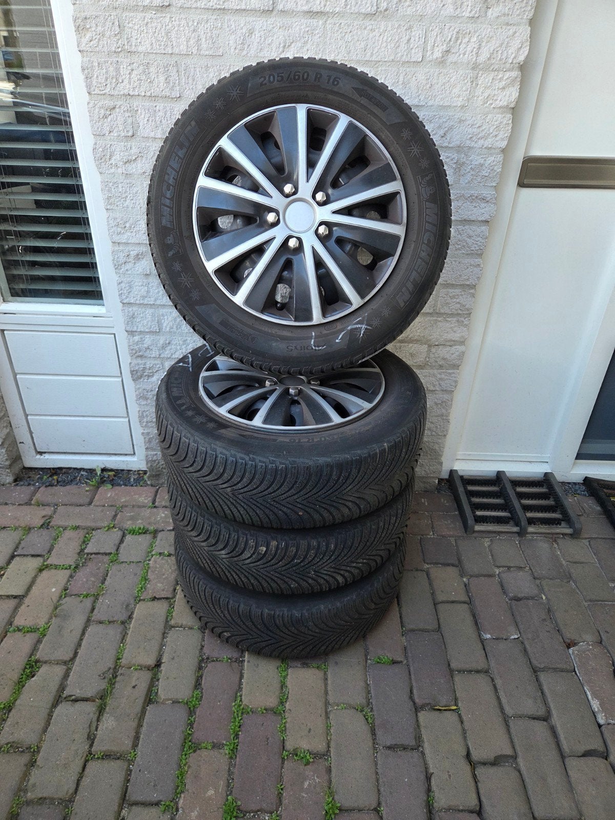 Winterbanden Michelin 205/60 R16 voor Citroën Picasso 4, Ophalen, Gebruikt, 16 inch, Banden en Velgen