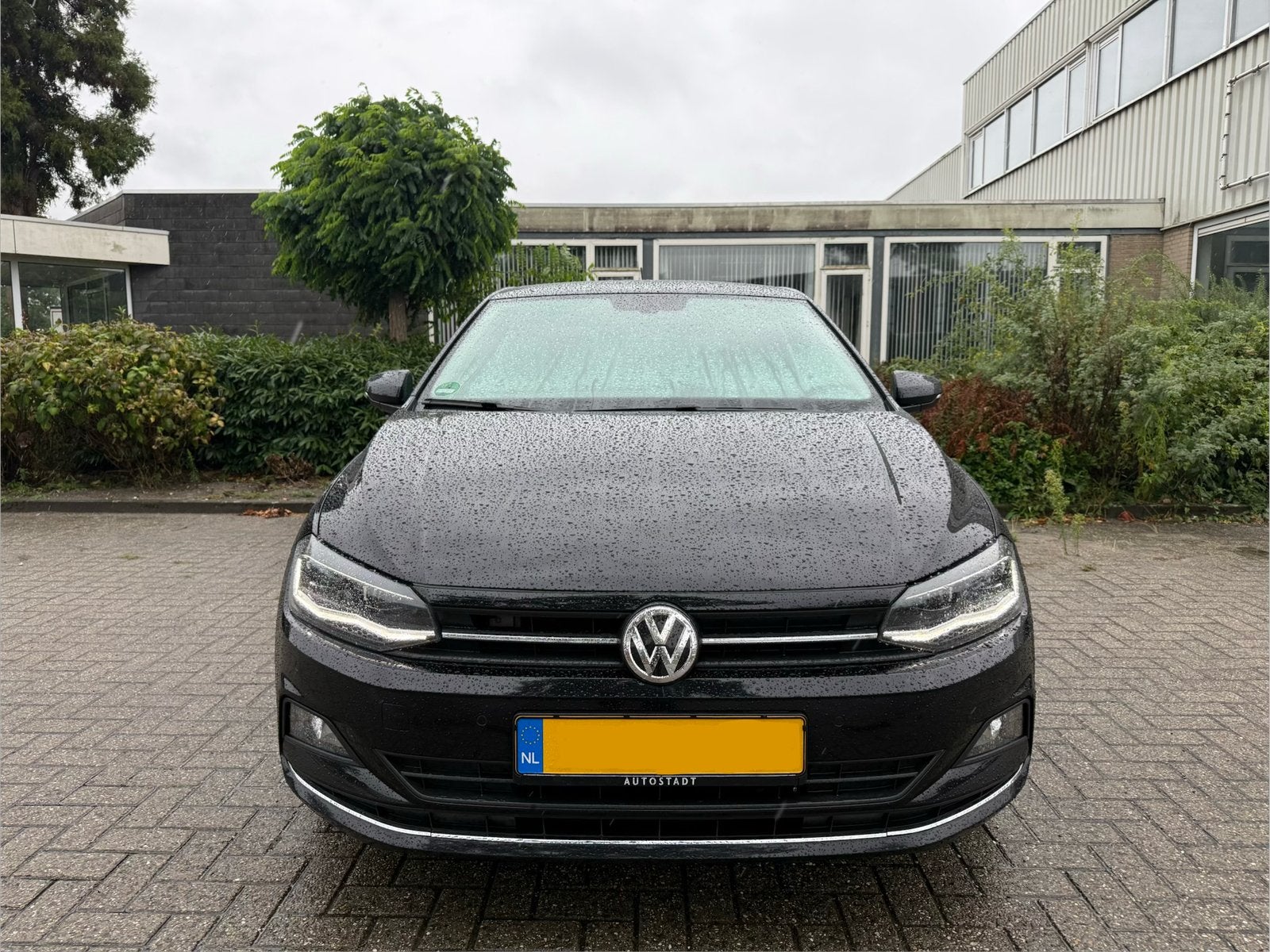 VW Polo 1.0 TSI Higline/R-line | VOL | Unieke staat | Dealer, Voorwielaandrijving, Euro 6, Zwart, Handgeschakeld