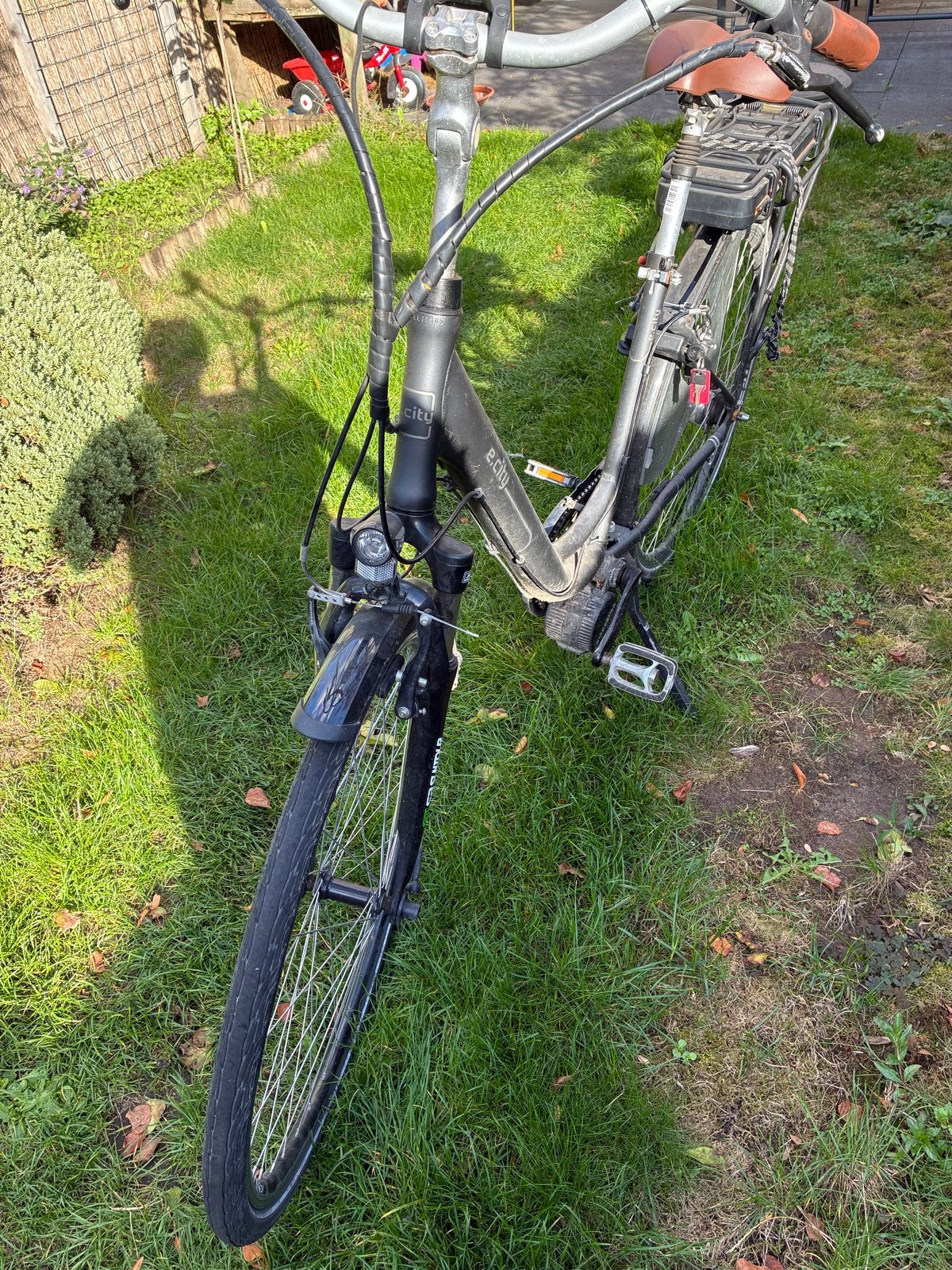 2 E-bikes (Aldi & Lidl), Ophalen, Gebruikt, 30 tot 50 km per accu, Overige merken