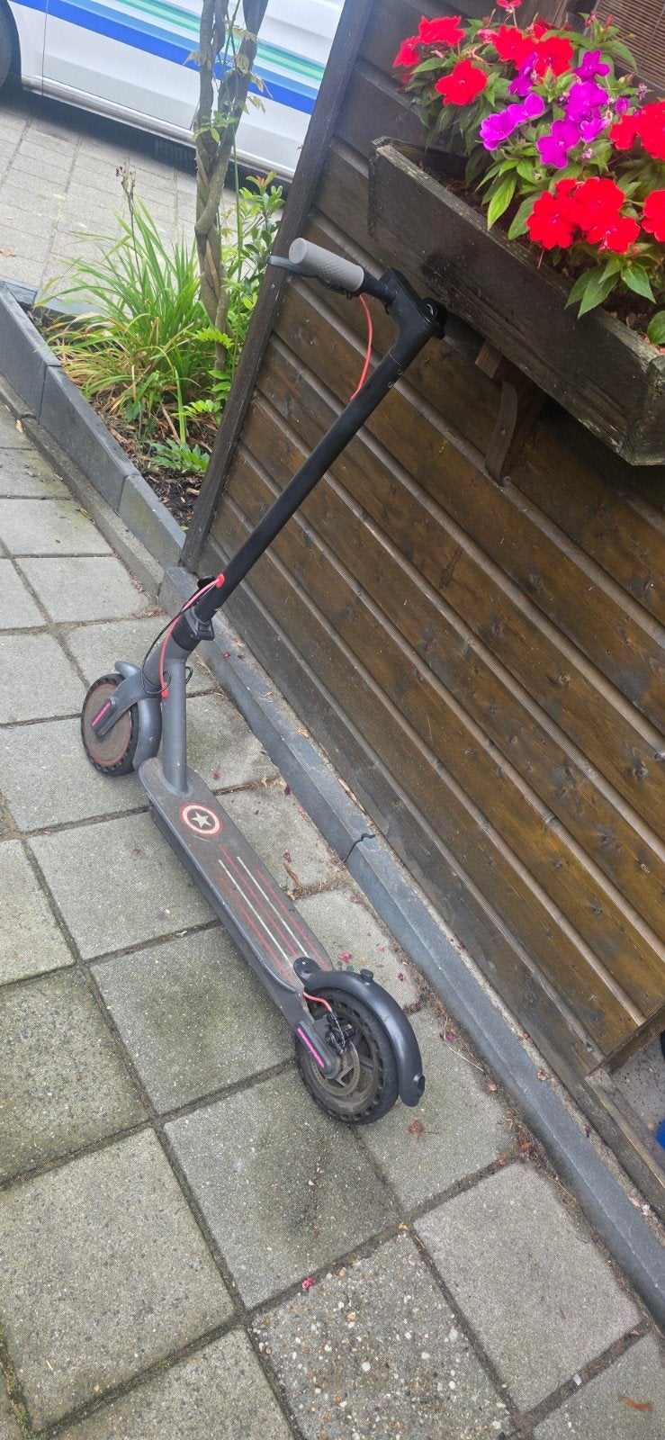 Elektrische step met Captain America-thema, Fietsen en Brommers, Steps, Ophalen, Gebruikt, Elektrische step (E-scooter), Onbekend