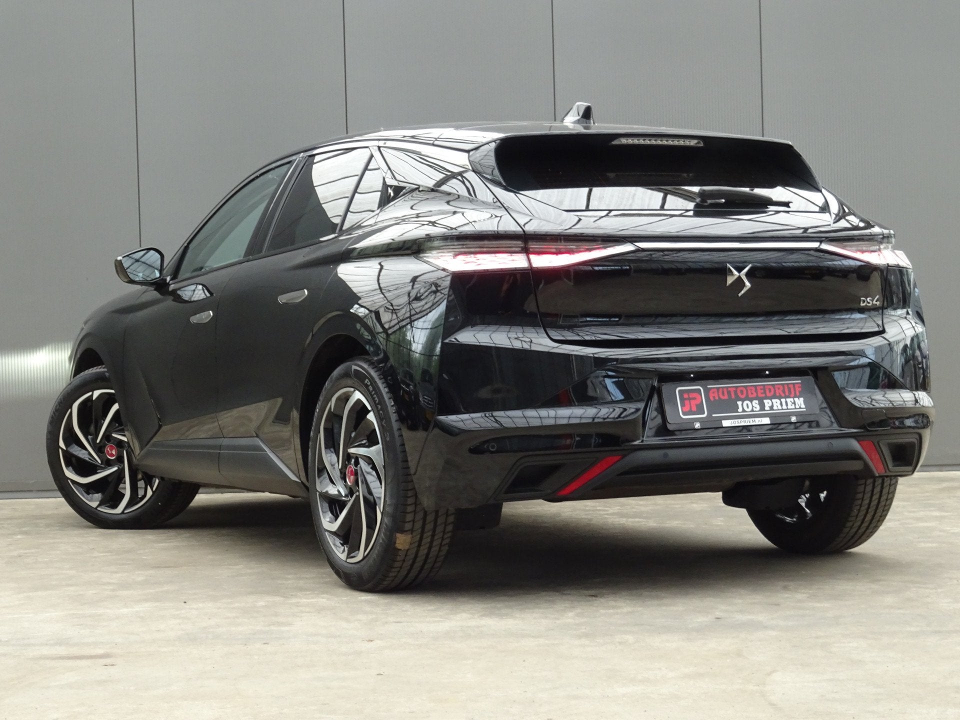 DS DS 4 1.2 PureTech Bastille+ * LM 19 * CARPLAY !, Gebruikt, Leder en Stof, Zwart, Origineel Nederlands