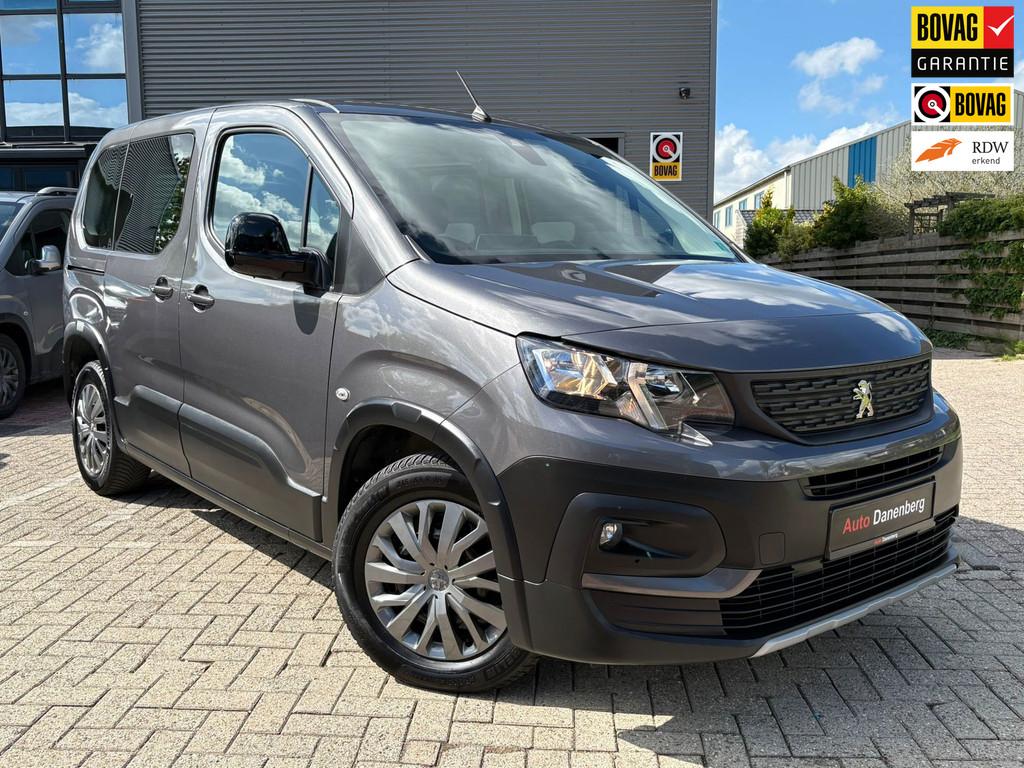 Peugeot Rifter 1.2 Puretech GARANTIE!, Auto's, Voorwielaandrijving, Zwart, 1199 cc, Lichtsensor