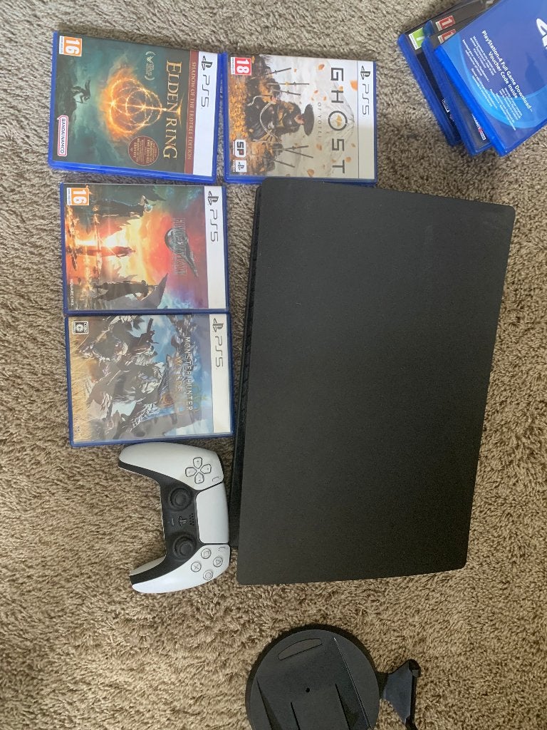 ps5 met games en tas (bieden mag altijd), Spelcomputers en Games, Spelcomputers | Sony PlayStation 5, Ophalen, Zo goed als nieuw