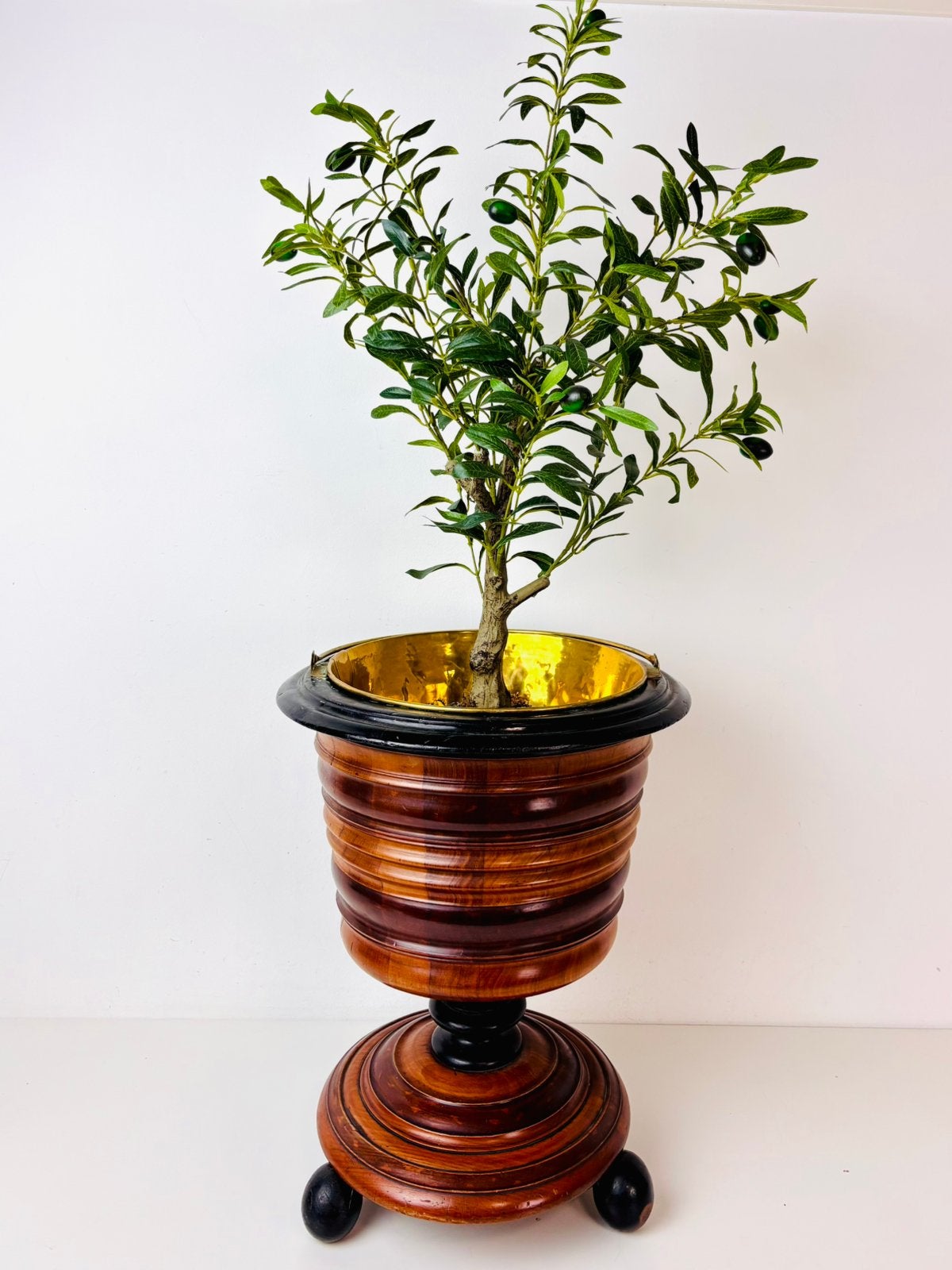 Franse jardinière met messing plantenbak / cachepot, Tuin en Terras, Bloembakken en Plantenbakken, Ophalen of Verzenden, Rond