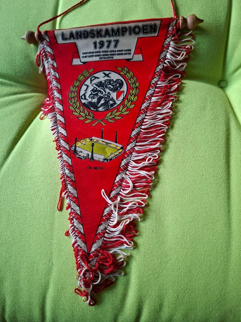 Vaantje Ajax landskampioen 1977, Ophalen of Verzenden, Zo goed als nieuw, Ajax, Vaantje of Sjaal