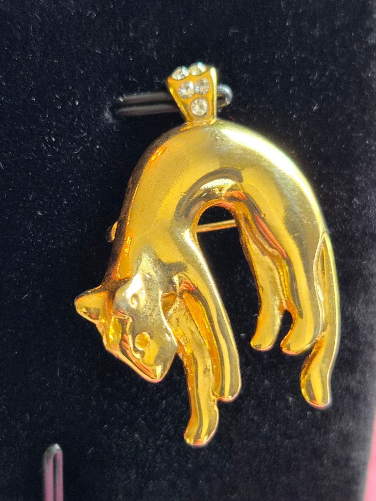 Vintage Panter Kettinghanger / Broche - Goudkleurig, Overige materialen, Gebruikt, Minder dan 4 cm, Ophalen of Verzenden