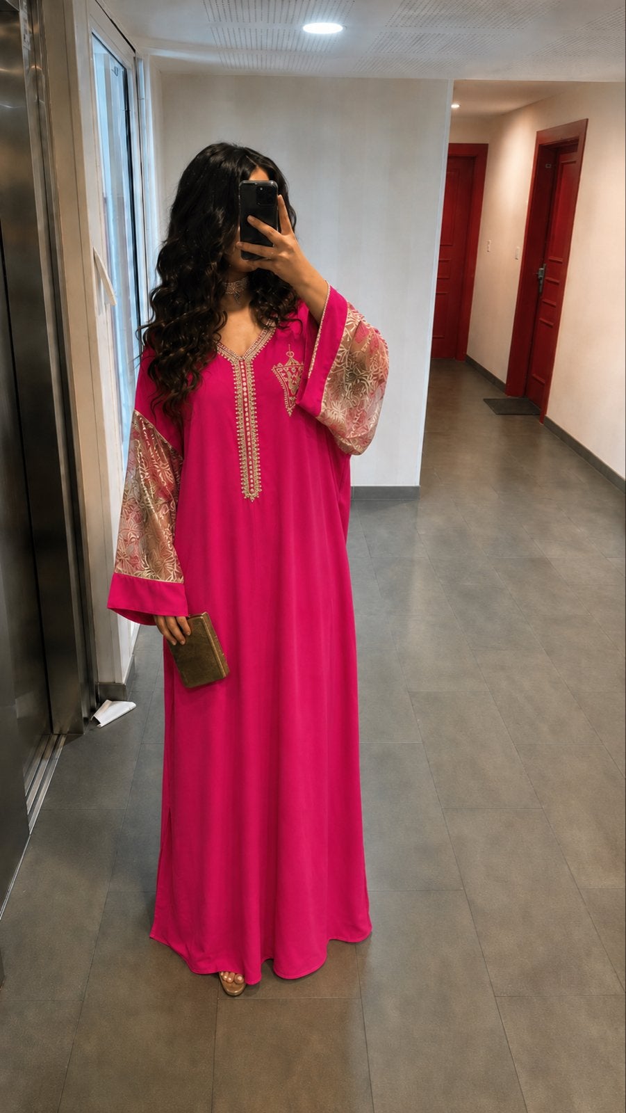Prachtige roze kaftan met gouden details, Maat 46/48 (XL) of groter, Ophalen of Verzenden, Zo goed als nieuw, Roze
