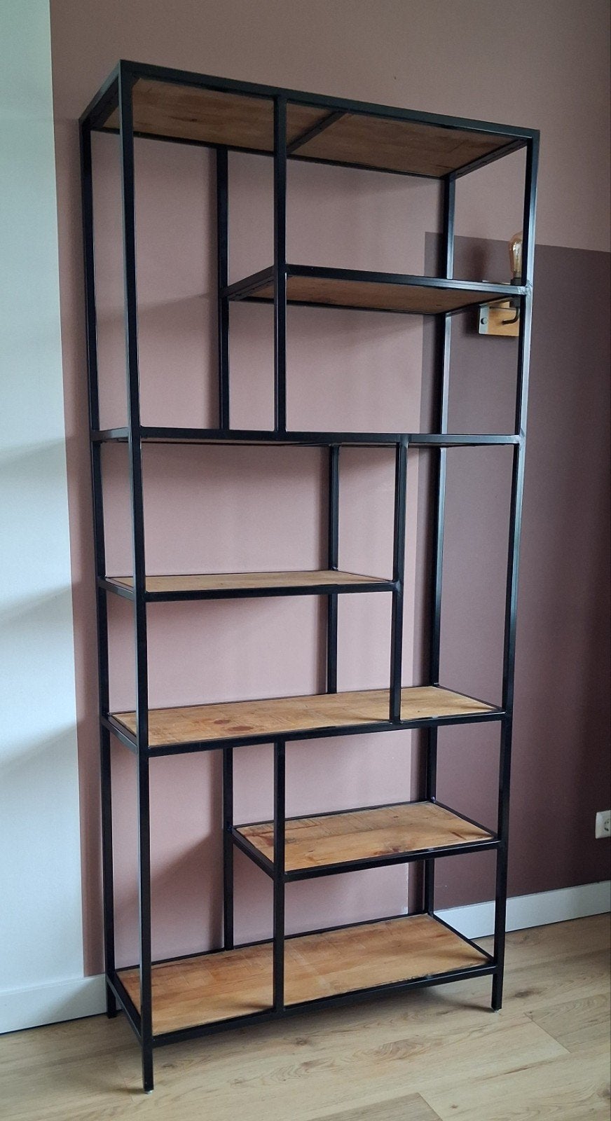 Industriële boekenkast met metalen frame en houten planken, Overige houtsoorten, Met plank(en), 200 cm of meer, Industrieel, Modern