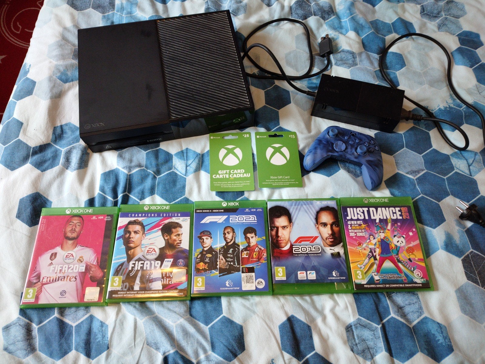 Xbox One model 1540 met controller, spelletjes etc, Ophalen of Verzenden, Met 1 controller, Met games