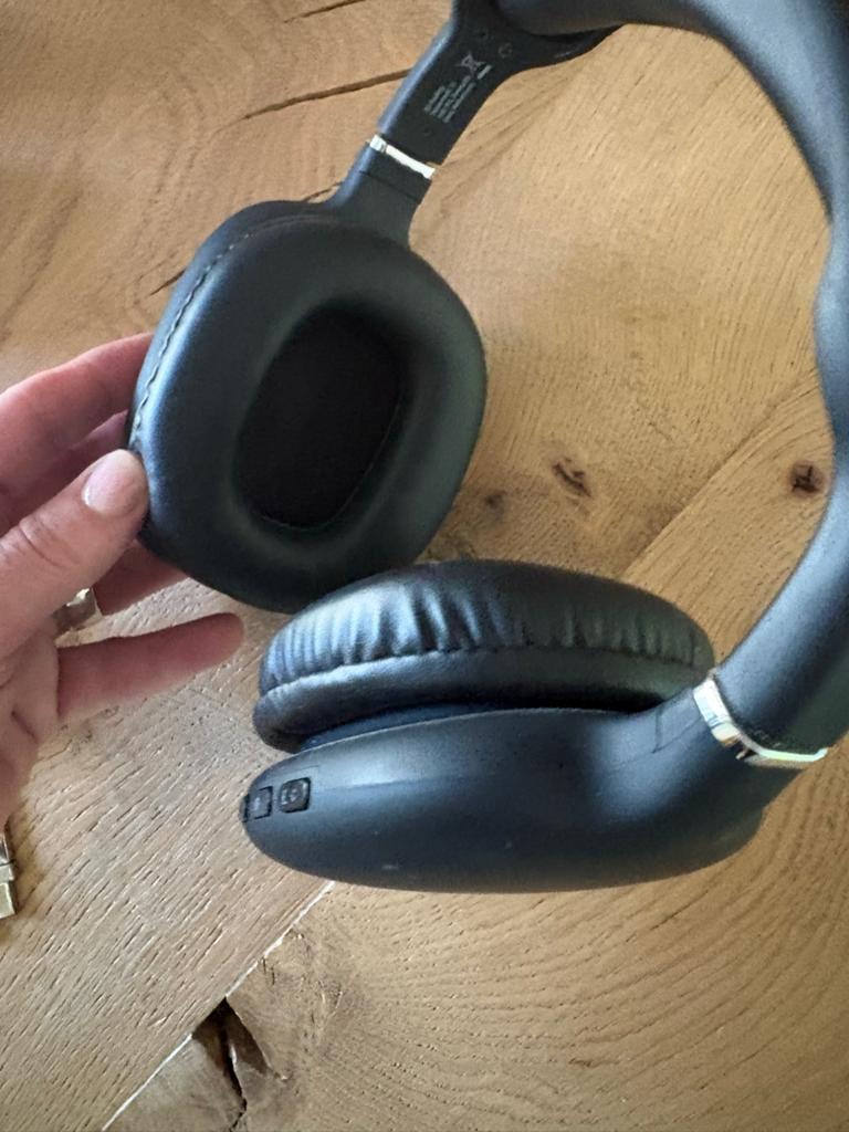 Roseland Draadloze Over-ear Hoofdtelefoon - Zwart, Ophalen of Verzenden, Zo goed als nieuw, Overige merken, Draadloos