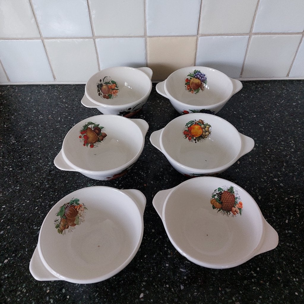 Leuke vintage soepkommen met fruit/groente afbeelding, Ophalen of Verzenden, Aardewerk, Overige stijlen, Kom(men)