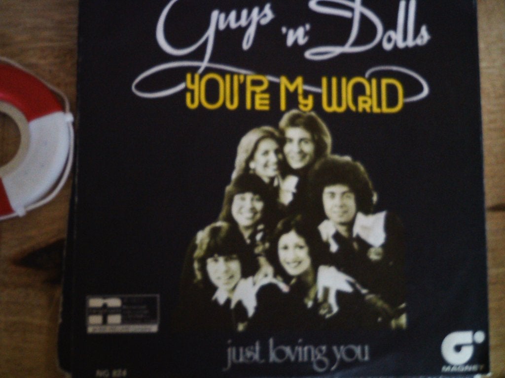 Guys 'n' Dolls - You're My World / Just Loving You   7a, 7 inch, Ophalen of Verzenden, Zo goed als nieuw, Pop