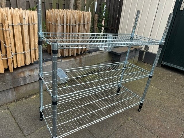 Roestvrijstalen opbergrek., Ophalen, Zo goed als nieuw