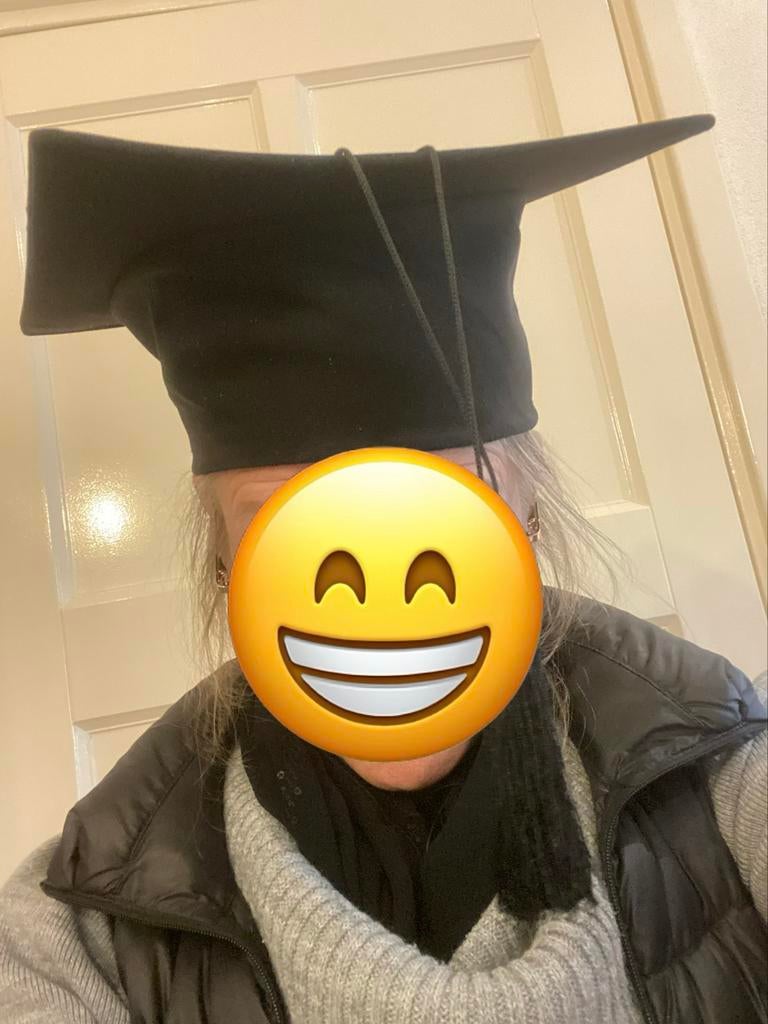 Zwarte afstudeerhoed met kwastje - One size fits all, Ophalen of Verzenden, Zo goed als nieuw, One size fits all, Hoed