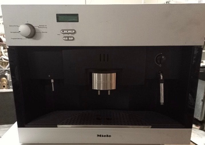 Miele inbouw koffiemachine met stoompijpje, Witgoed en Apparatuur, Gebruikt, Espresso apparaat, 10 kopjes of meer, Gemalen koffie