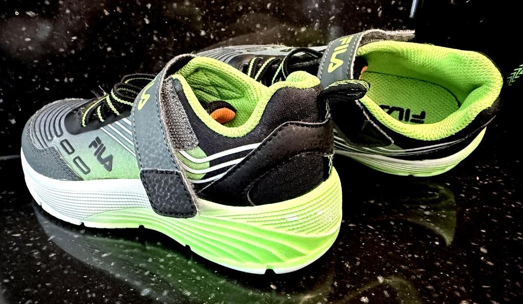 FILA gympie maat 30, Ophalen, Meisje, Schoenen, Zo goed als nieuw