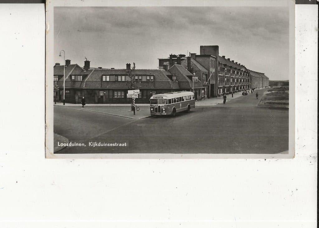 Loosduinen Kijkduinsestraat met Lijnbus 25-7-1951 v d Zanden, Ophalen of Verzenden, 1940 tot 1960, Gelopen, Zuid-Holland