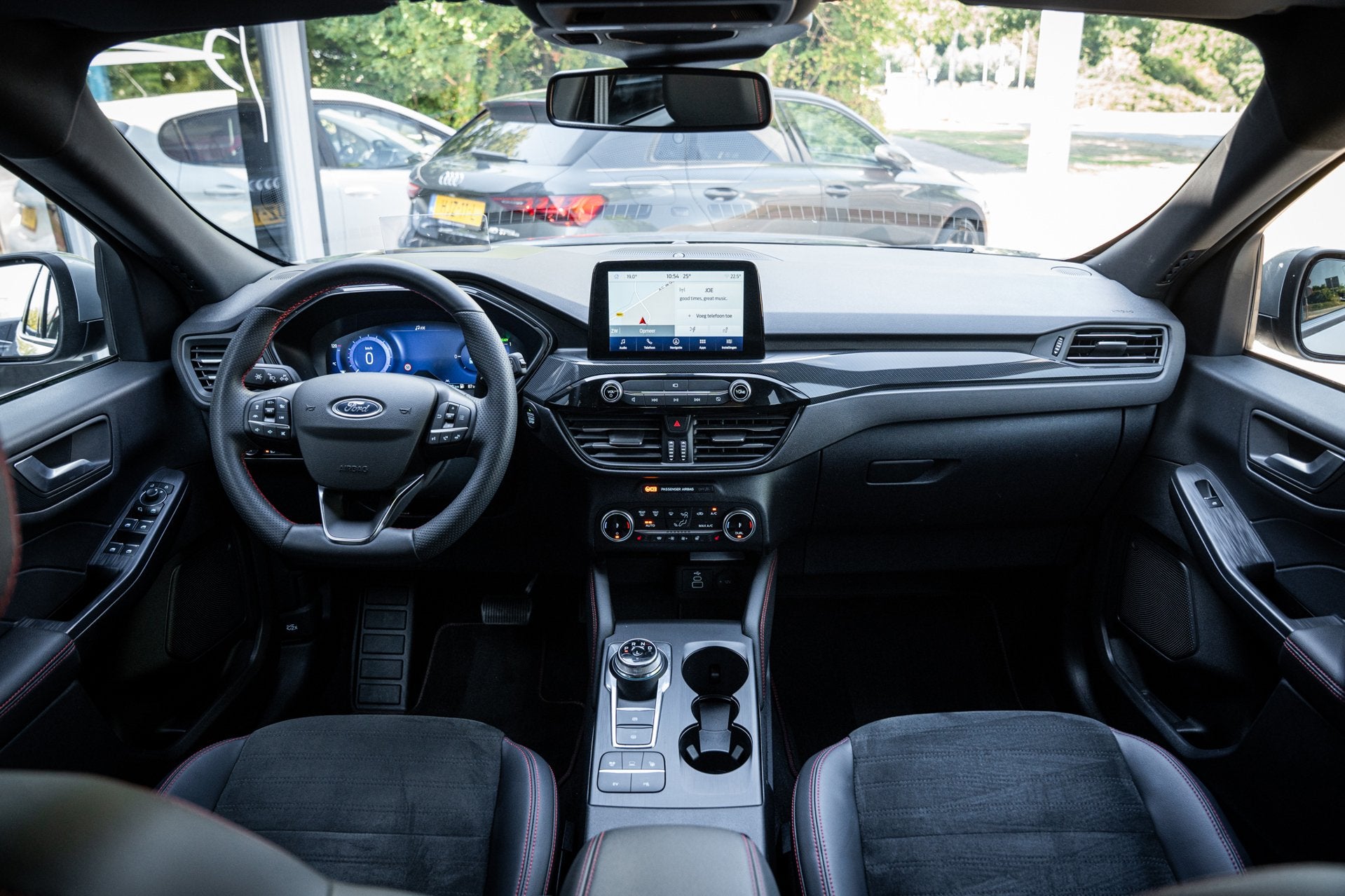 Ford Kuga 2.5 PHEV ST-Line X|90%SOH|Winterpacket|ACC|Lane As, Auto's, Dealer onderhouden, 14 kWh, Gebruikt, Zwart