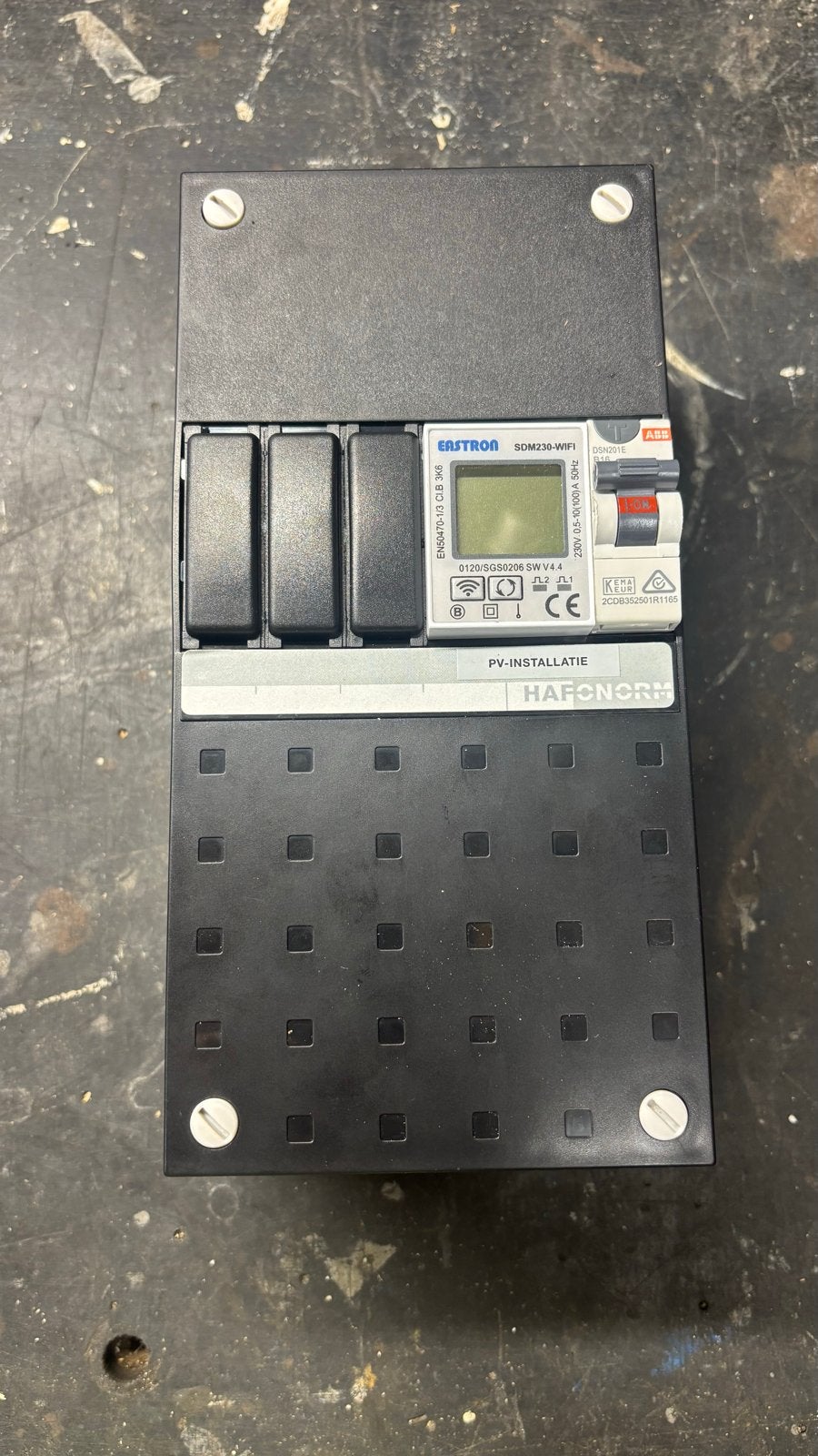 Hafonorm kast met 16A alamat en Eastron SDM230 kWh meter, Ophalen of Verzenden, Gebruikt, ABB, Groepenkast