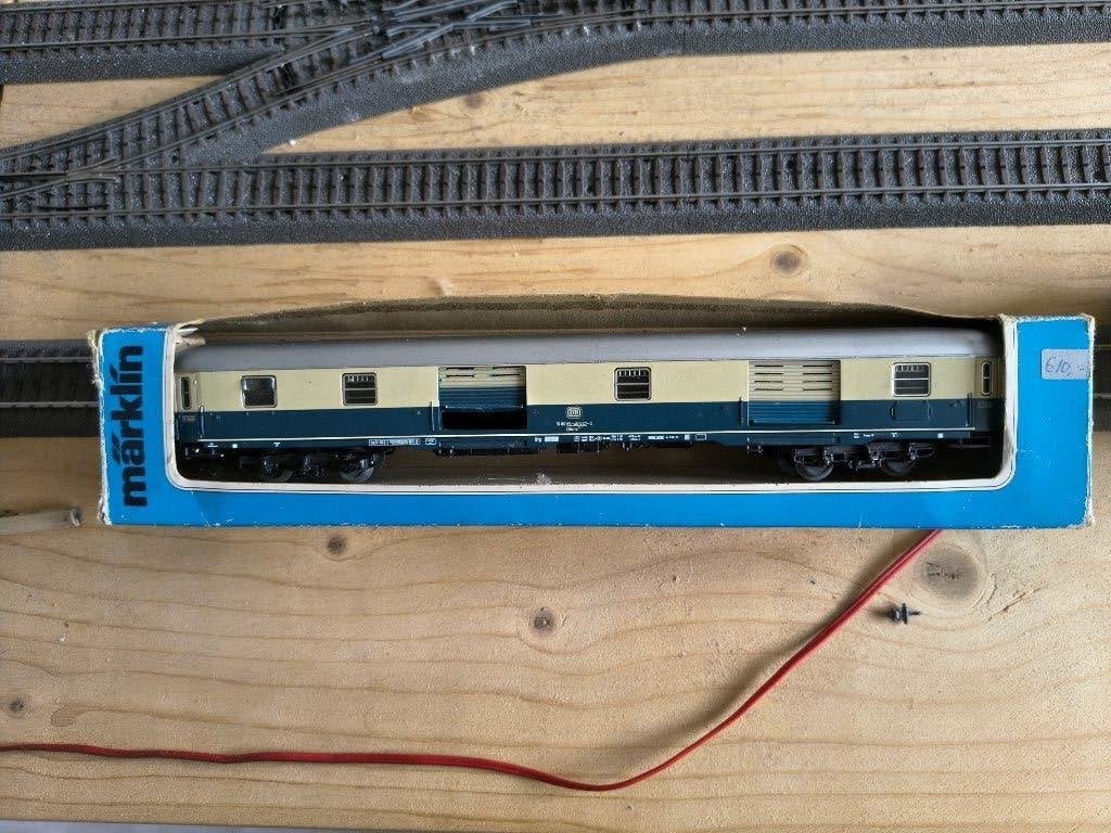 Märklin 4093 Intercity Pakwagen met doos, Wisselstroom, Gebruikt, Wagon, Ophalen of Verzenden