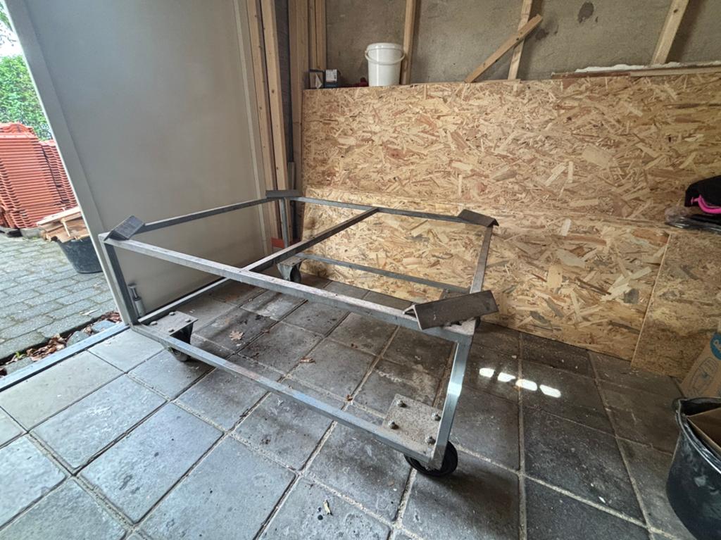 Verrijdbare bok v. bijv. Austin Mini body 100x125x64 bxlxh, 100 liter of meer, Ophalen, Transportkar