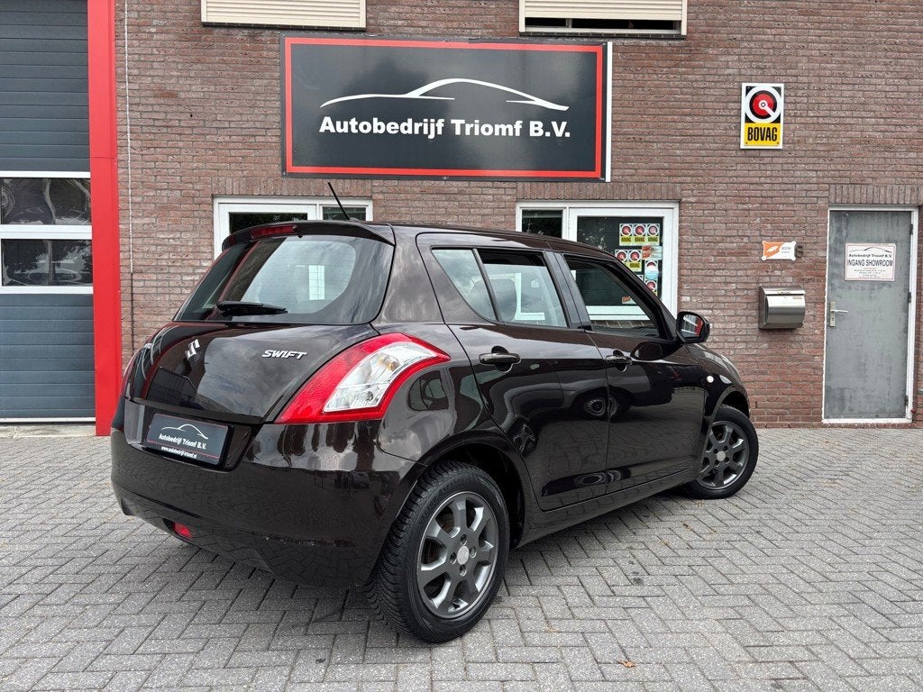 Suzuki Swift 1.2 AUTOMAAT - AIRCO - LMV..!, Voorwielaandrijving, 94 pk, Gebruikt, 4 cilinders