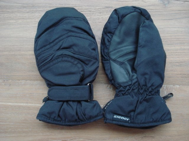 kinder skihandschoenen Ziener ski wanten ski sokken skiën, Sport en Fitness, Skiën en Langlaufen, Ophalen of Verzenden, 100 tot 140 cm
