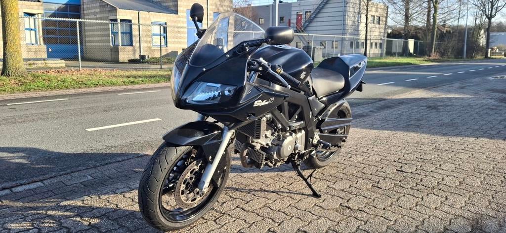 Suzuki SV650, 2 cilinders, Sportuitlaat, Info@scooter-motorservice.nl, Motorrijbewijs A