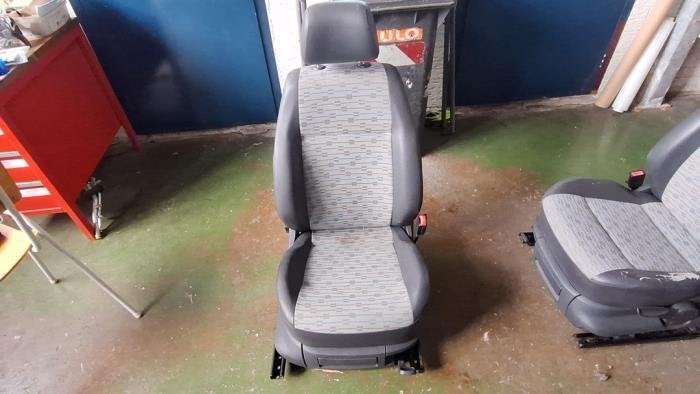 Stoel rechts van een Volkswagen Caddy, Gebruikt, -, -, -